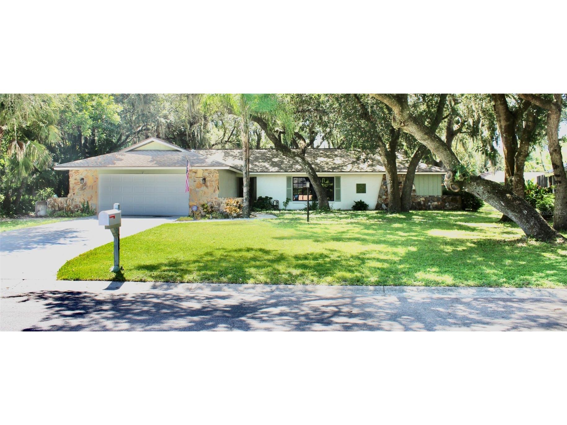 4228 Dryden Circle Sarasota FL 34241 A4547497 image1