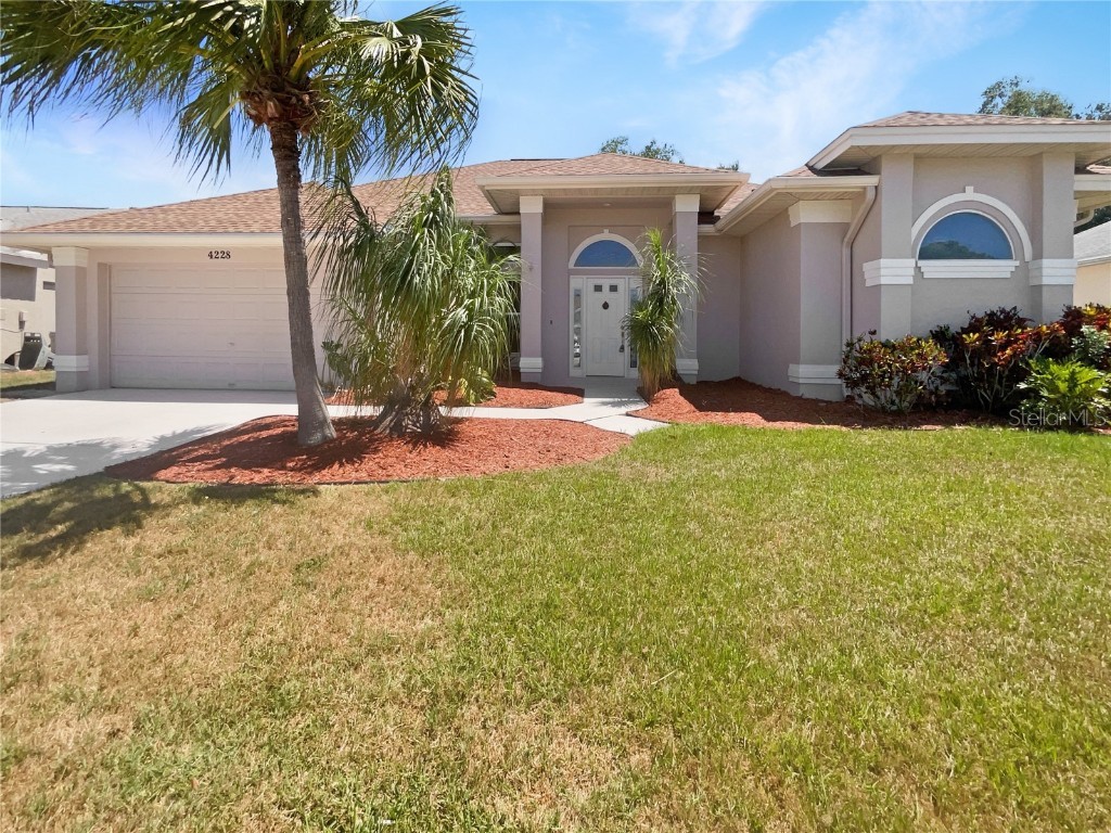 4228 Fairfax Drive E Bradenton FL 34203 O6207473 image1