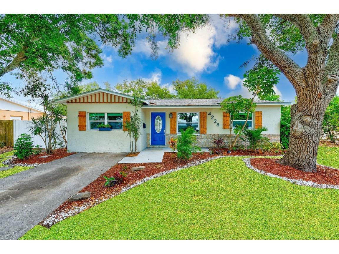 4228 Tarpon Drive SE Saint Petersburg FL 33705 TB8384178 image1