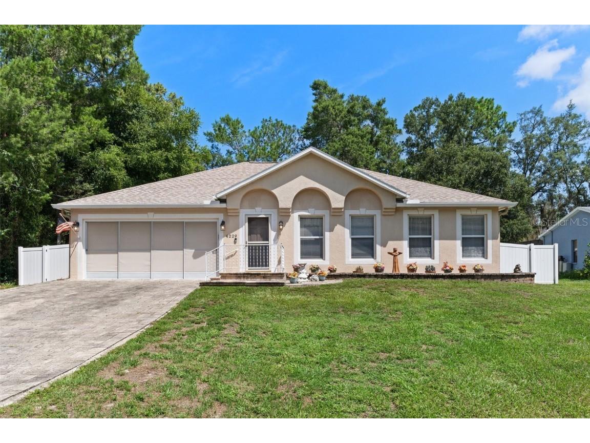 4229 Castle Avenue Spring Hill FL 34609 A4616398 image1