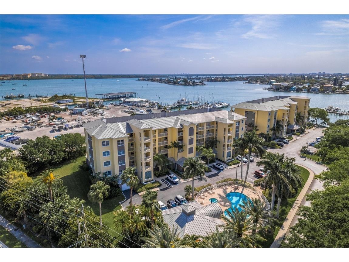 423 150th Avenue #1201 Madeira Beach FL 33708 - BOCA CIEGA BAY U8193081 image1