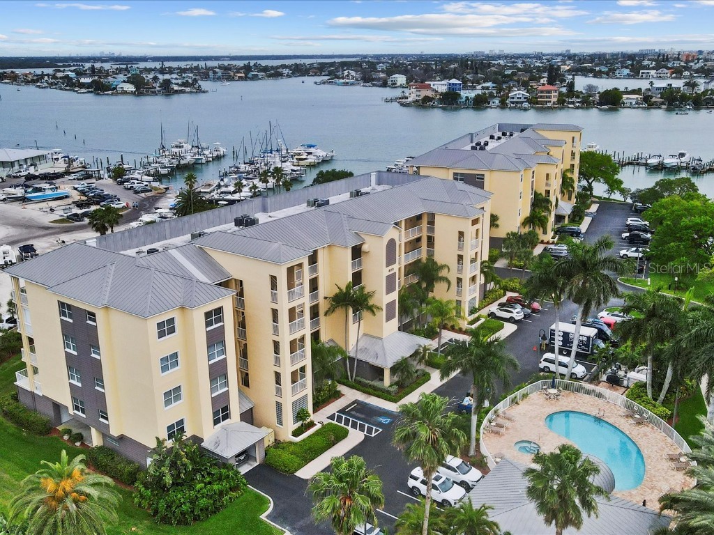 423 150th Avenue #1405 Madeira Beach FL 33708 - BOCA CIEGA BAY TO GULF U8236589 image1