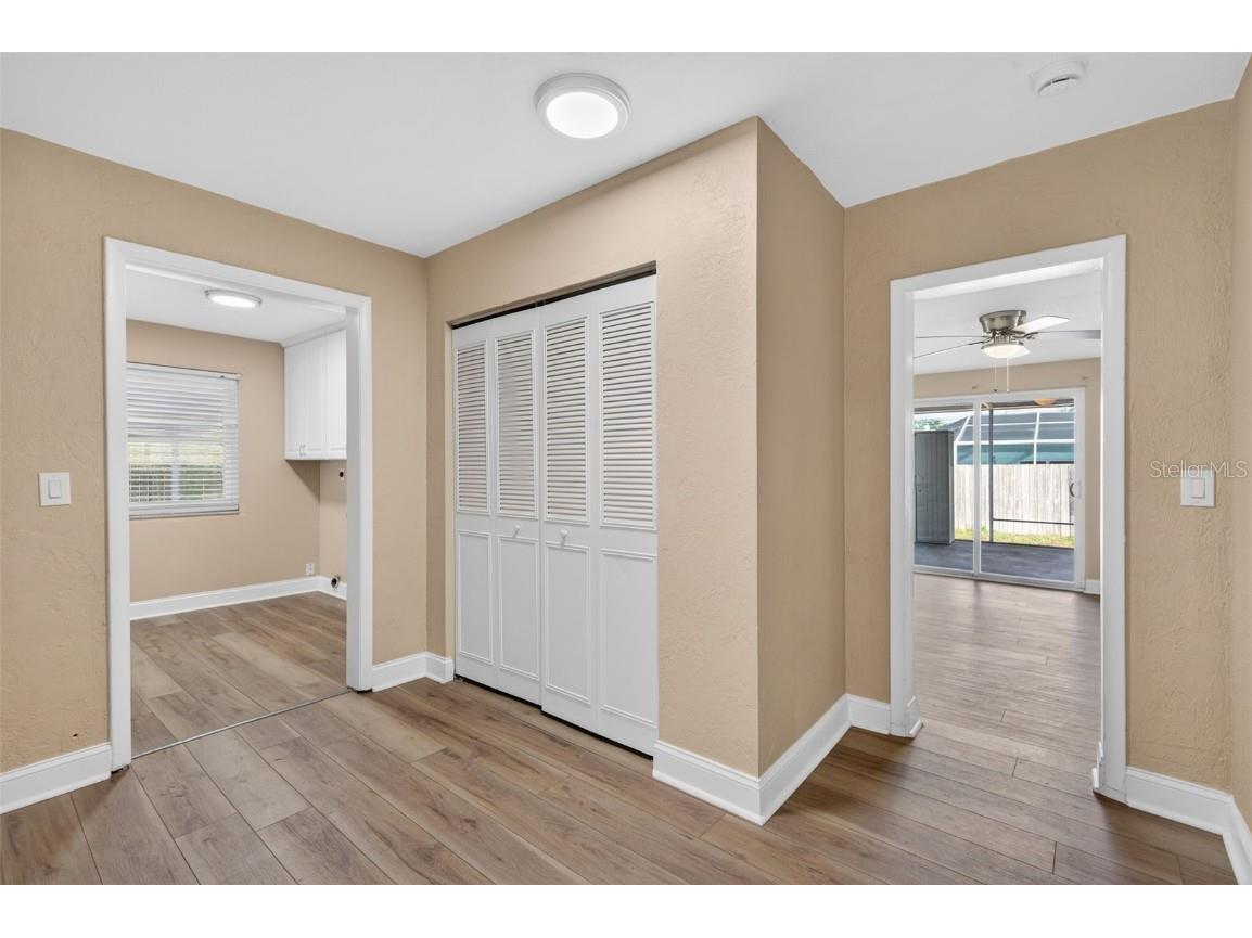 423 61st Avenue NE Saint Petersburg FL 33703 TB8461426 image12