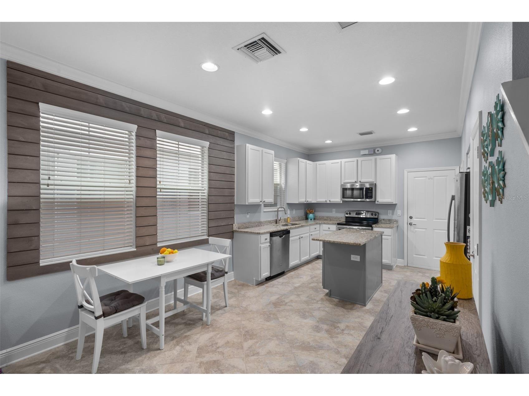 423 Aurora Way Oldsmar FL 34677 TB8516678 image12