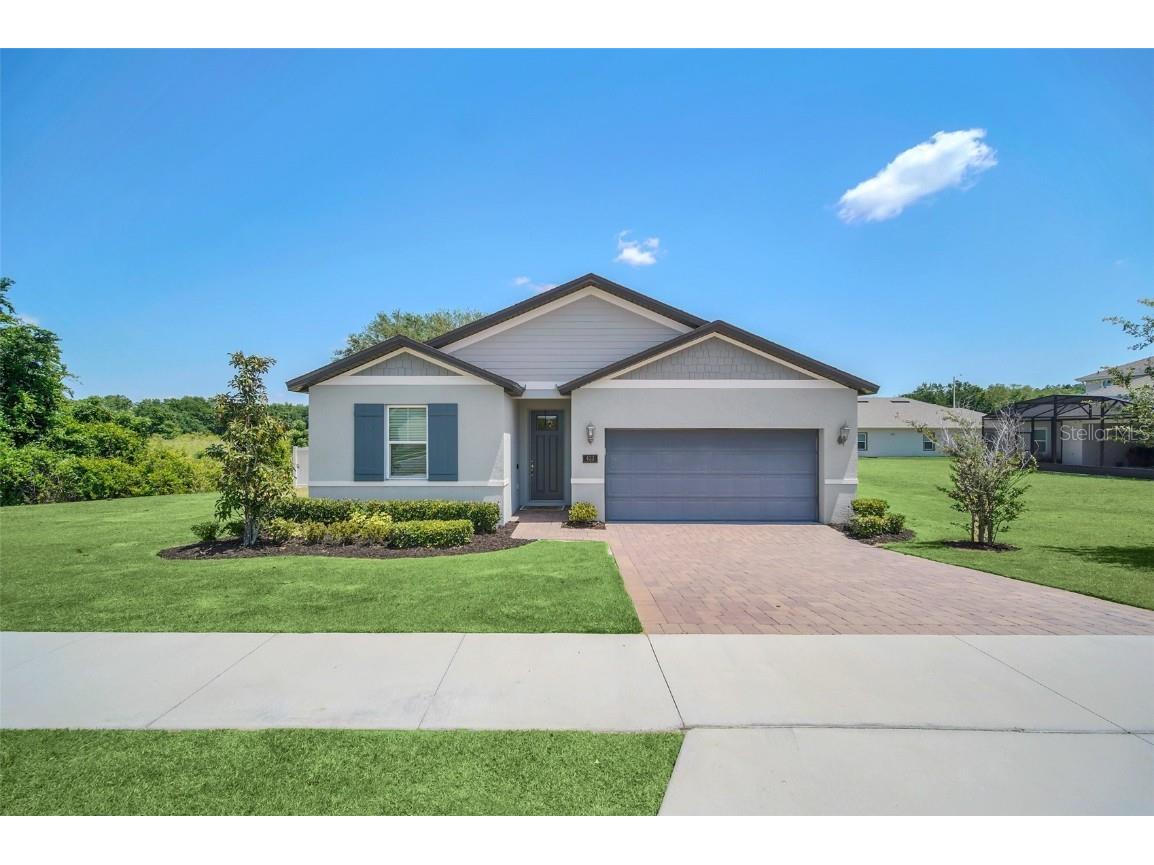 423 Bellissimo Place Howey In The Hills FL 34737 O6197790 image1