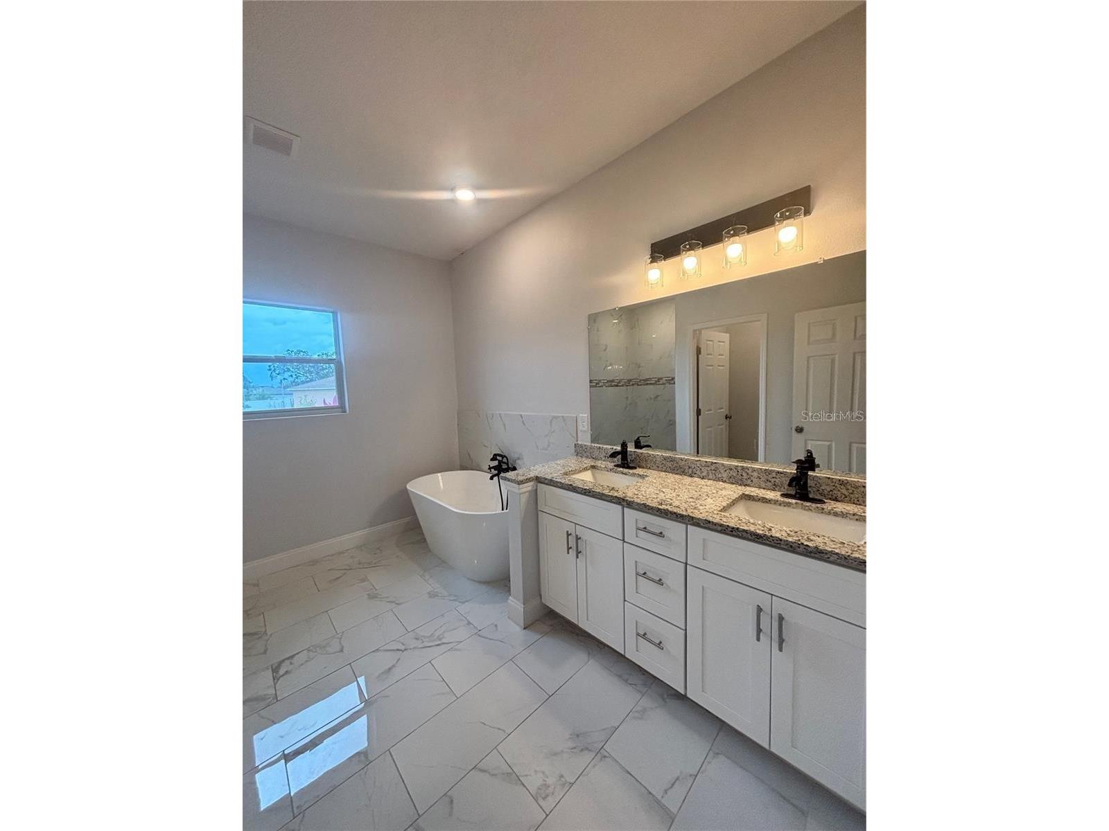 423 Churchill Court Kissimmee FL 34759 S5146005 image9