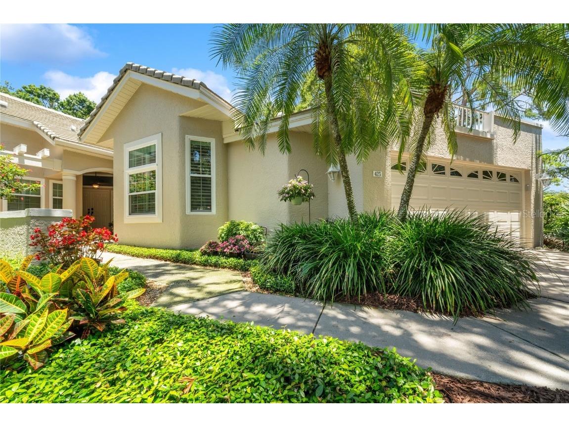 423 Fan Palm Court NE Saint Petersburg FL 33703 TB8388162 image1