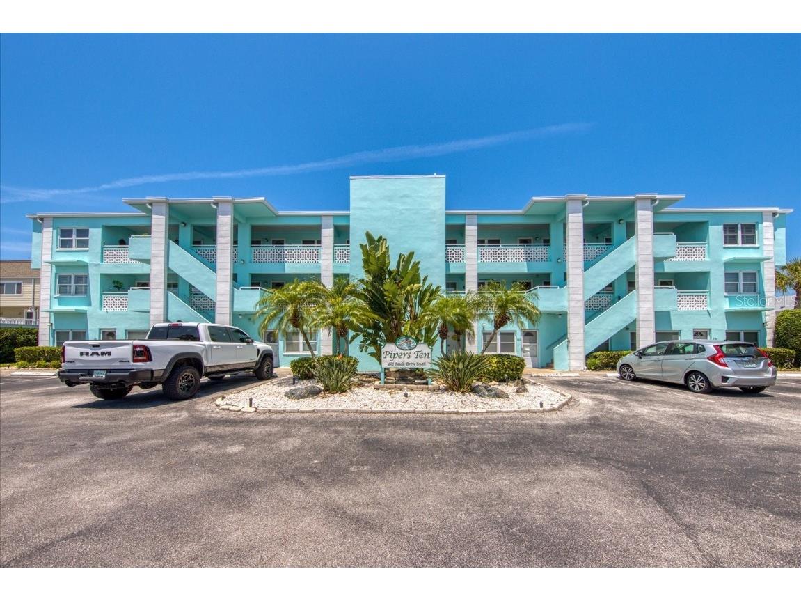 423 S Paula Drive #102 Dunedin FL 34698 U8208513 image1