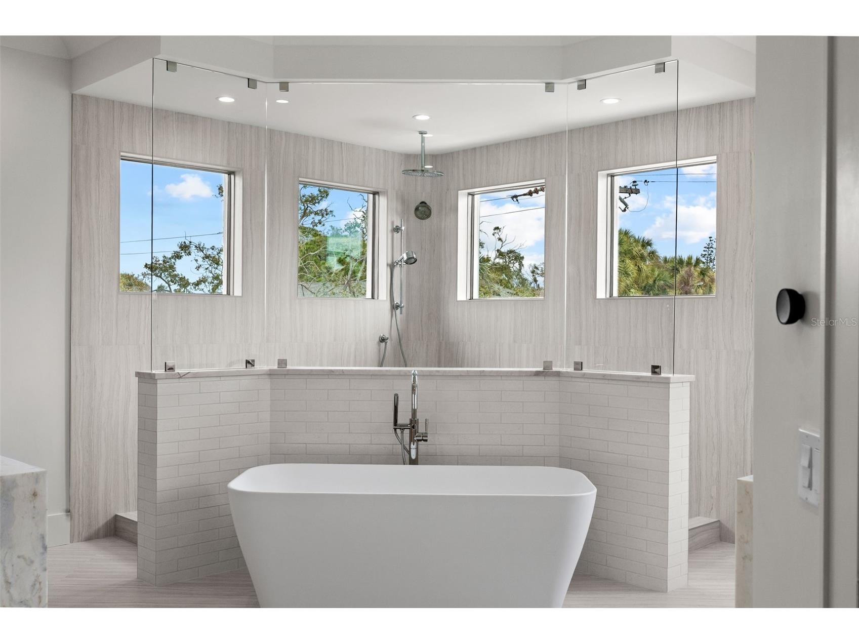 423 S Royal Poinciana Drive Tampa FL 33609 TB8449769 image32