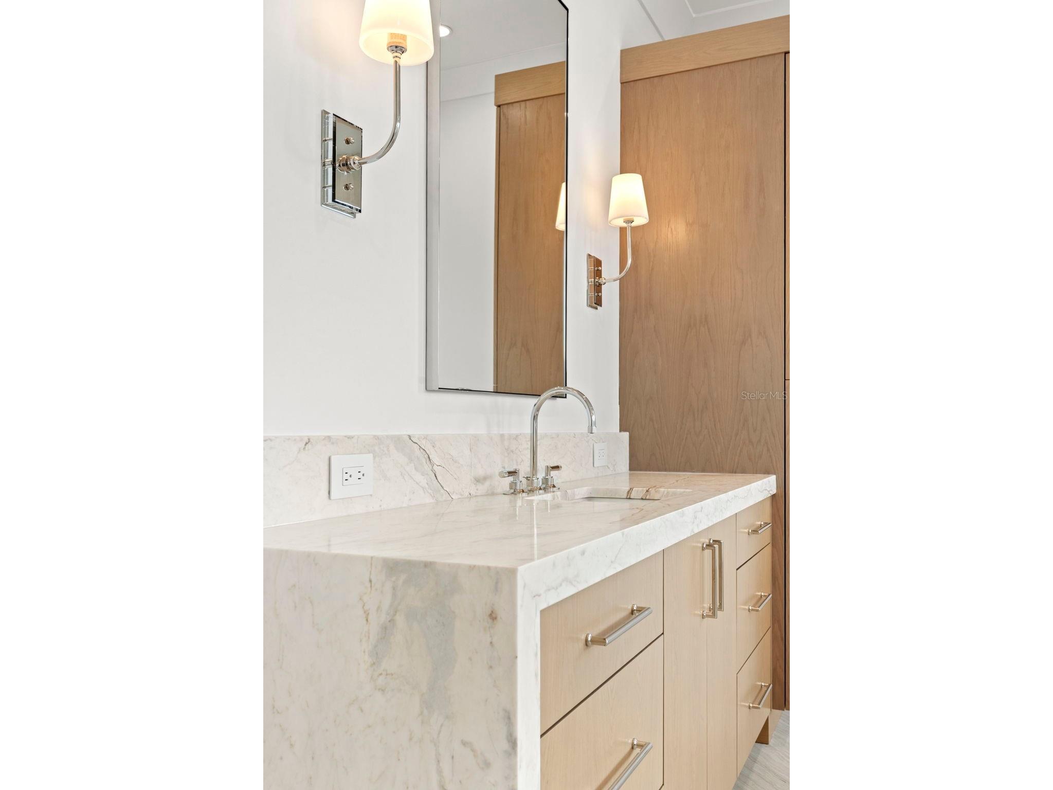 423 S Royal Poinciana Drive Tampa FL 33609 TB8449769 image37