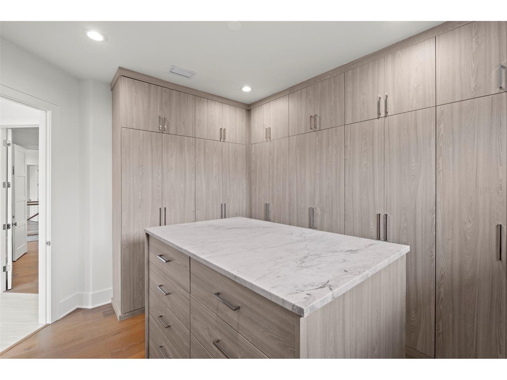 423 S Royal Poinciana Drive Tampa FL 33609 TB8449769 image40