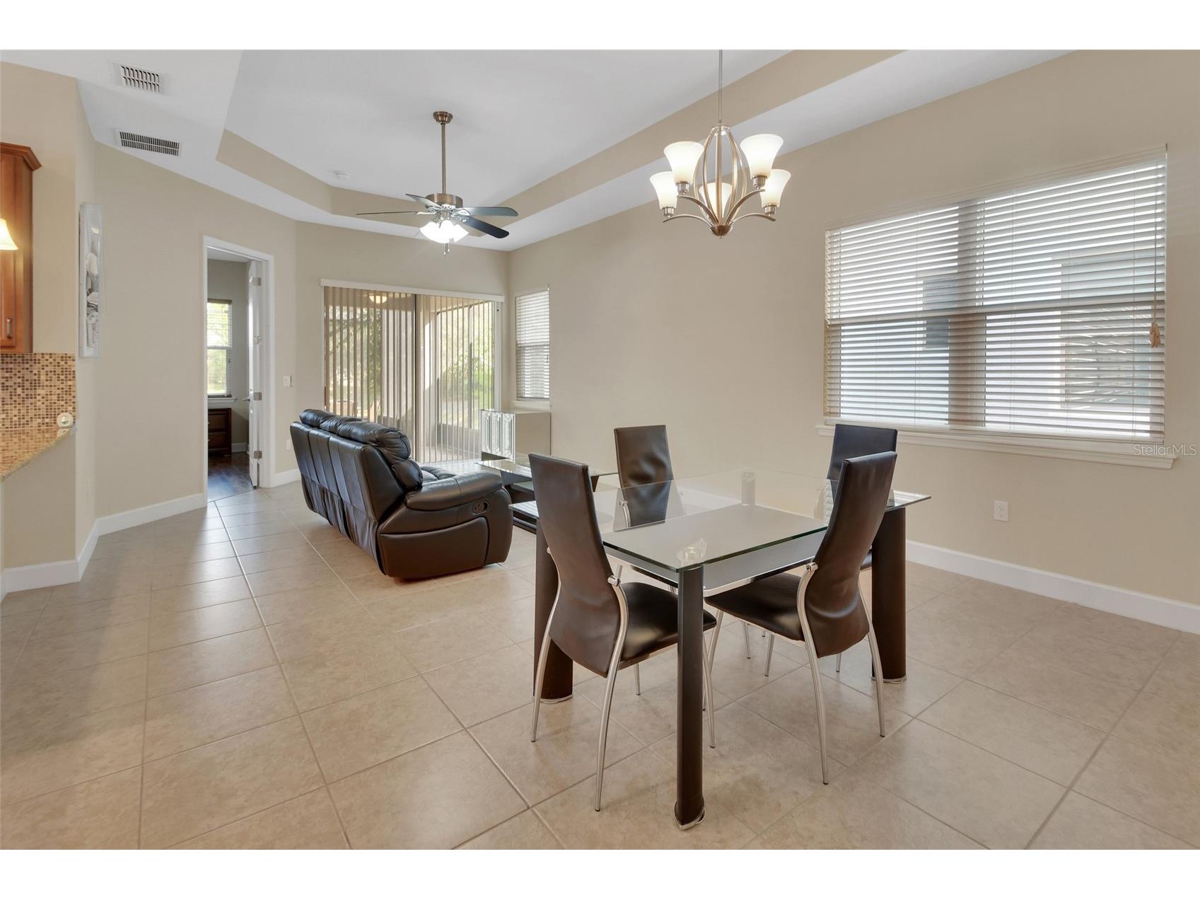 423 Tisbury Court Deland FL 32724 V4948489 image3