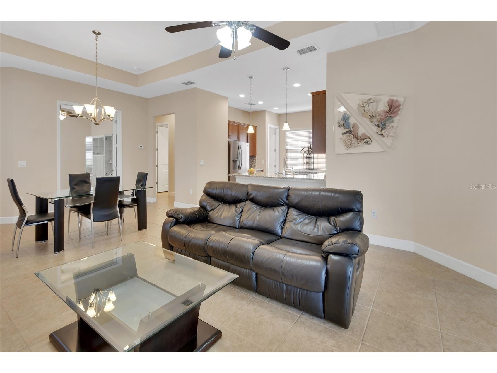 423 Tisbury Court Deland FL 32724 V4948489 image5