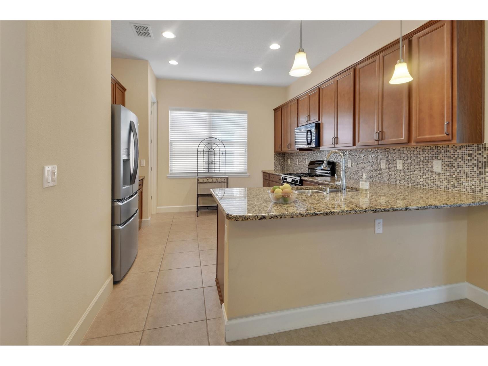 423 Tisbury Court Deland FL 32724 V4948489 image7
