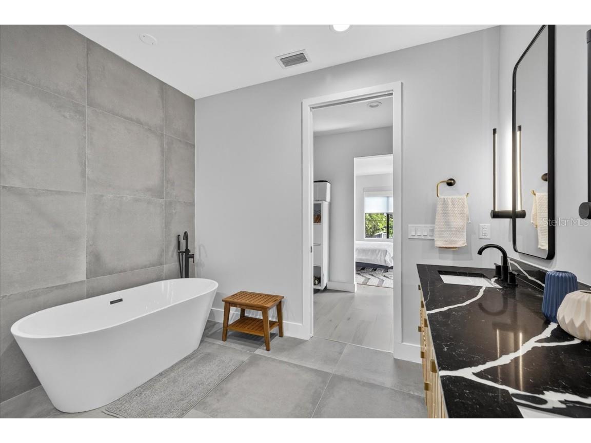 423 W Amelia Avenue #2 Tampa FL 33602 TB8426683 image42