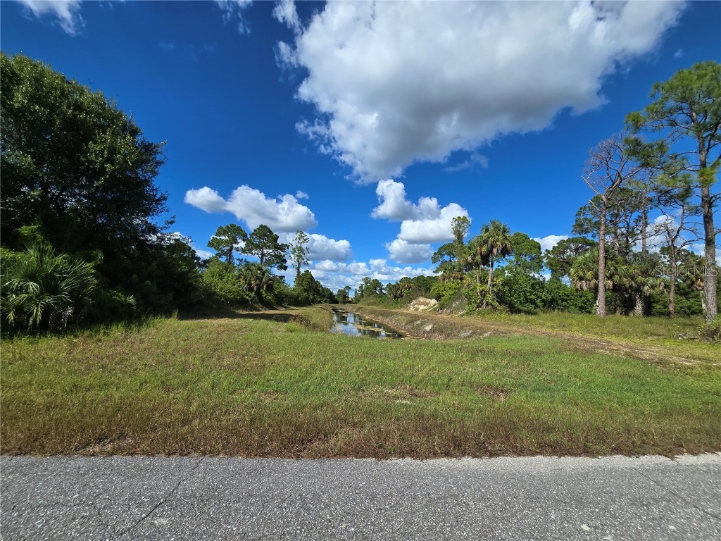 423 Wilder Avenue S Lehigh Acres FL 33974 O6354262 image1