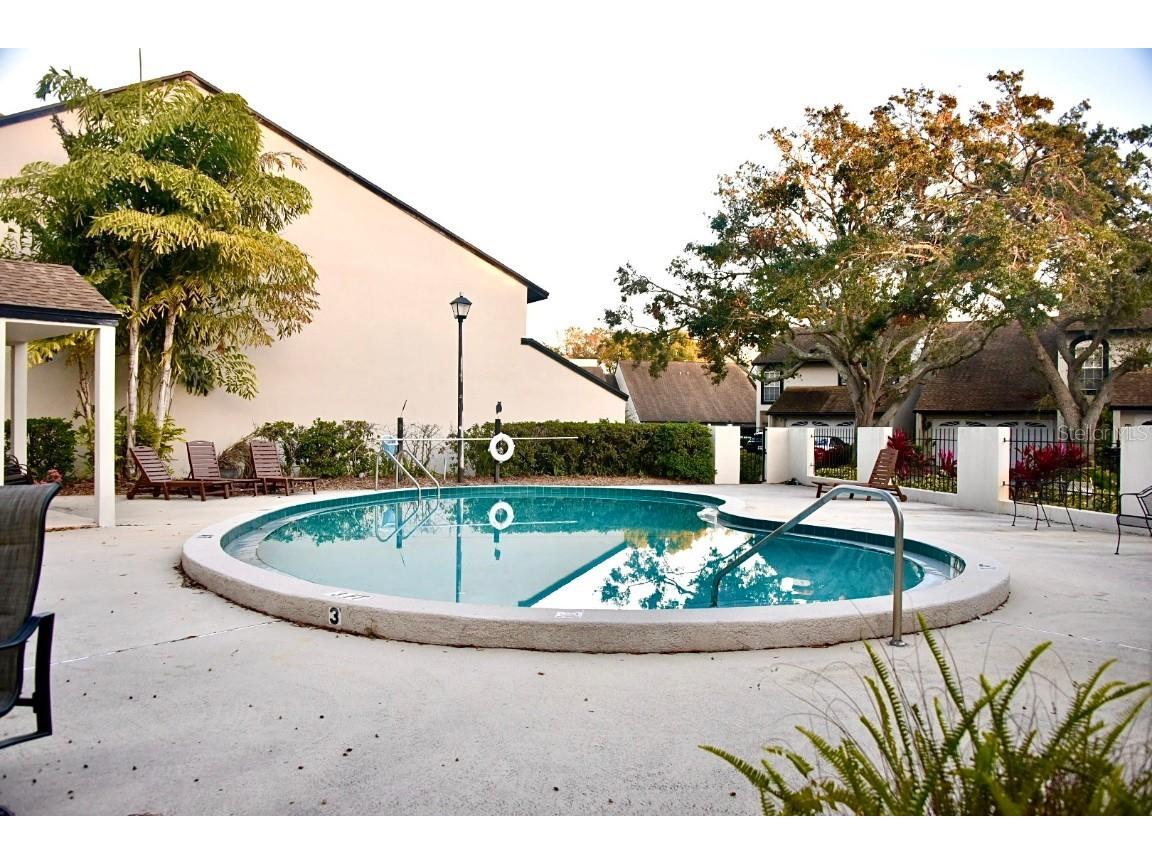 4230 Arborwood Lane Tampa FL 33618 TB8454094 image2