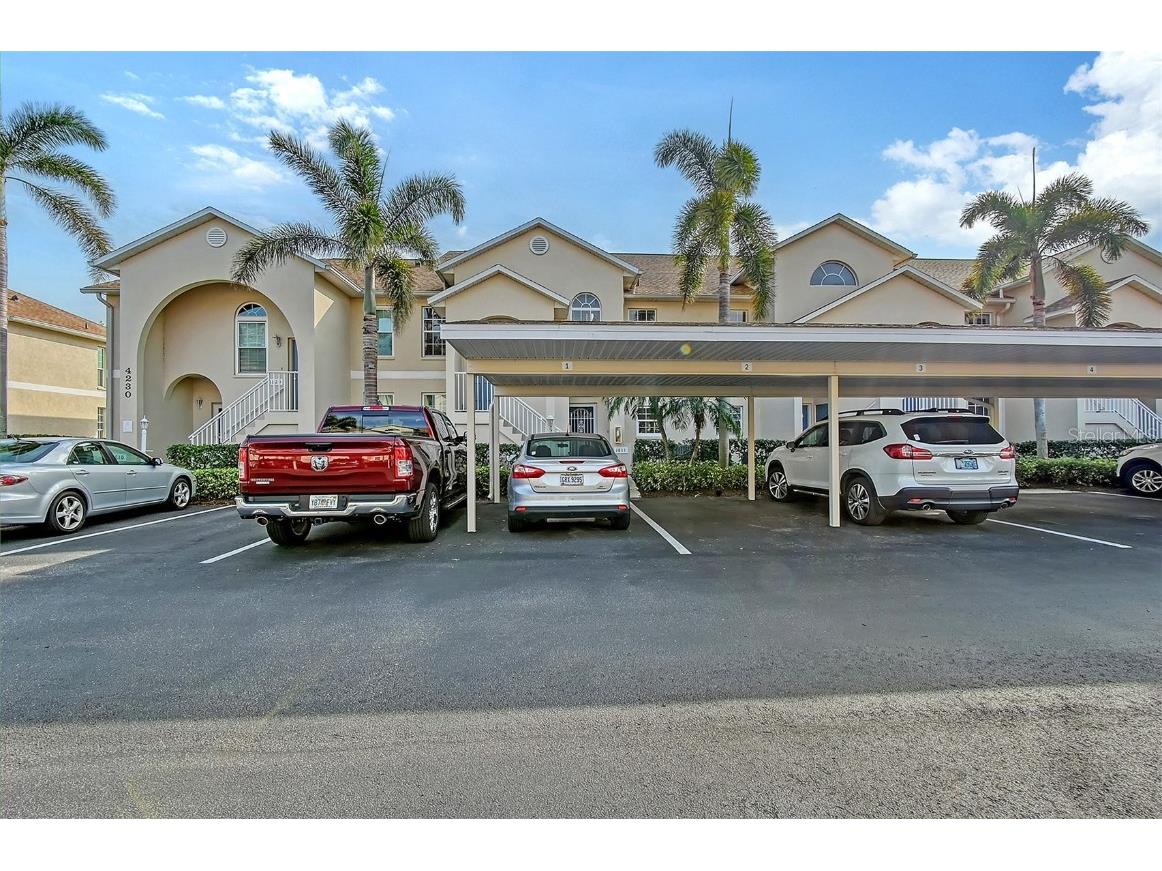 4230 Castlebridge Lane #1821 Sarasota FL 34238 A4636739 image1