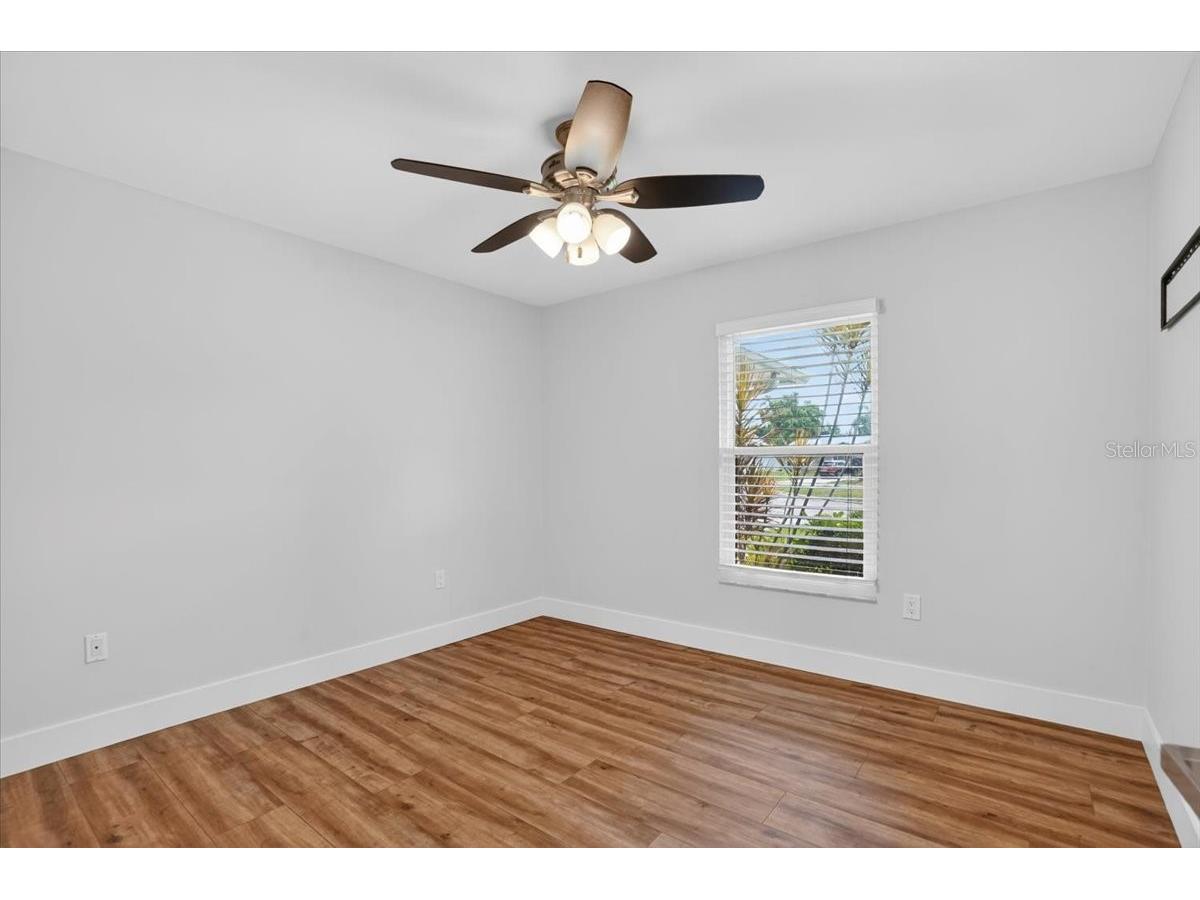 4230 Shady Oaks Court Sarasota FL 34233 A4685832 image14