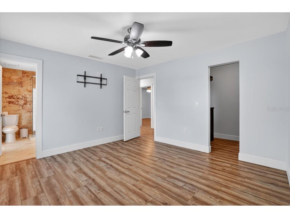 4230 Shady Oaks Court Sarasota FL 34233 A4685832 image20