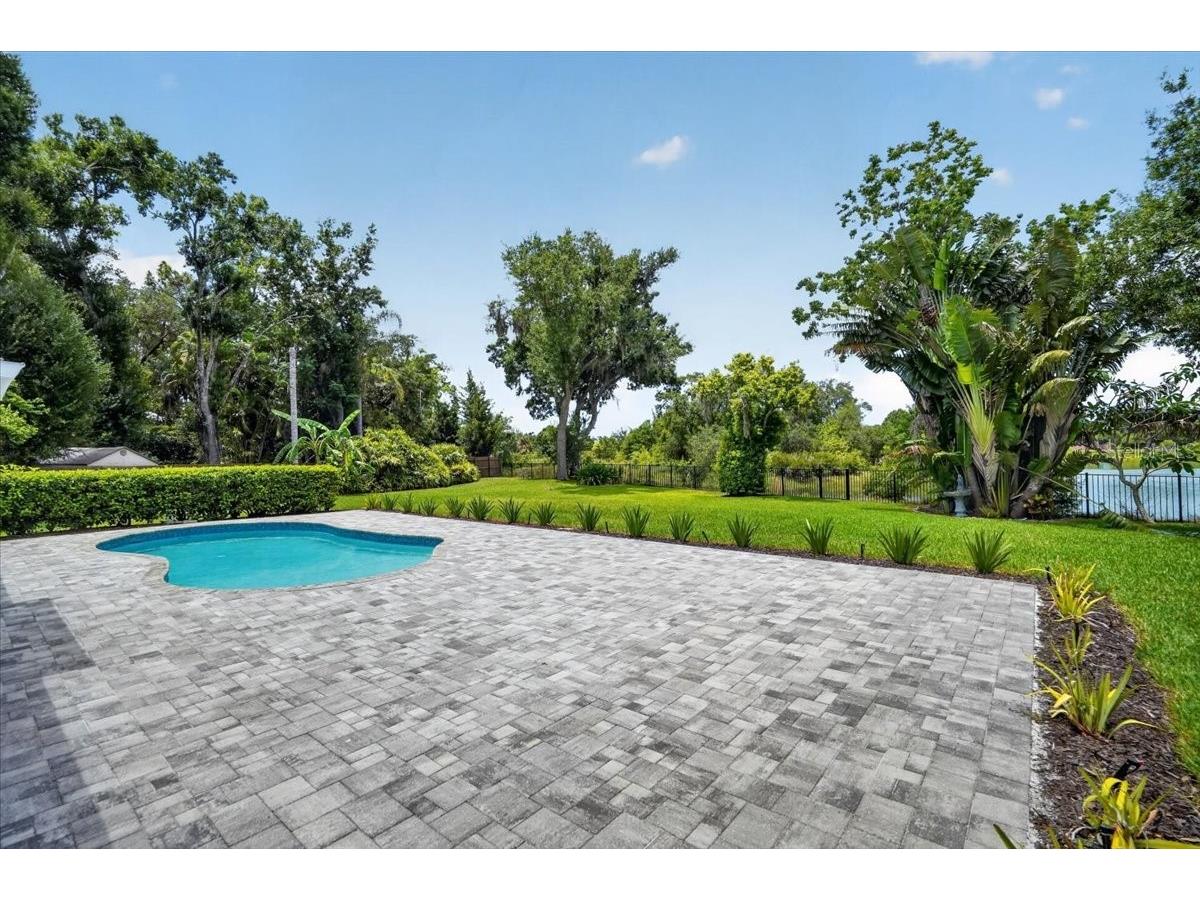 4230 Shady Oaks Court Sarasota FL 34233 A4685832 image26