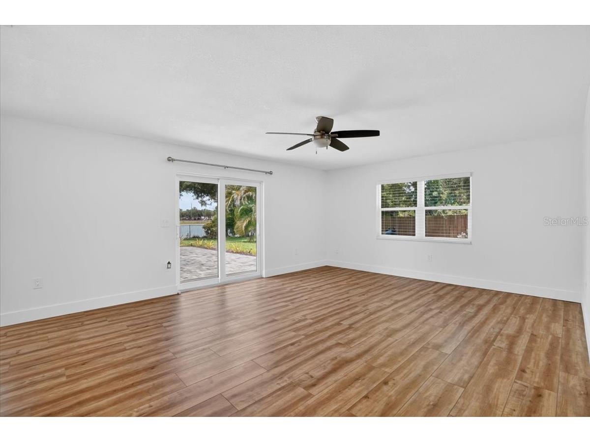 4230 Shady Oaks Court Sarasota FL 34233 A4685832 image7