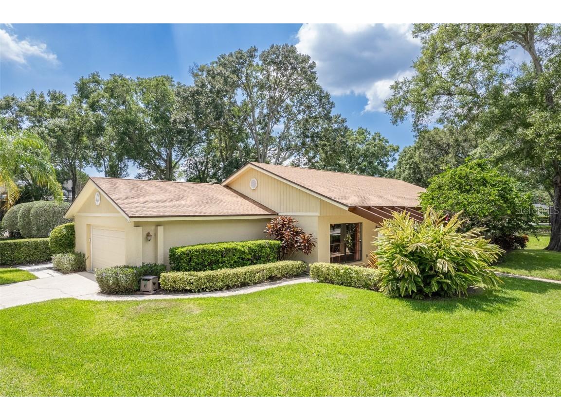 4230 Water Oaks Lane Tampa FL 33618 T3473502 image1