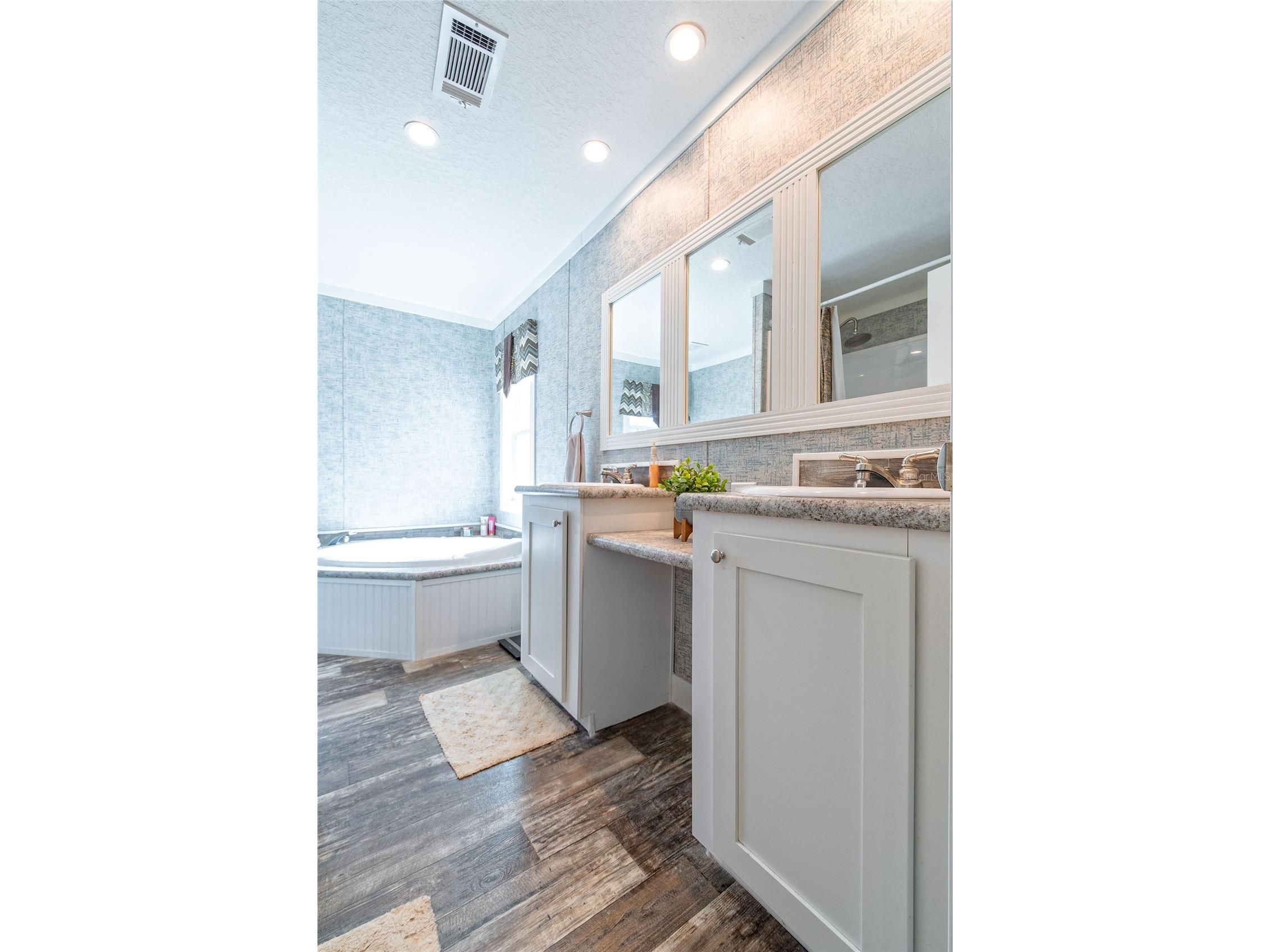 42300 Fonseca Lane Deland FL 32720 O6382810 image30