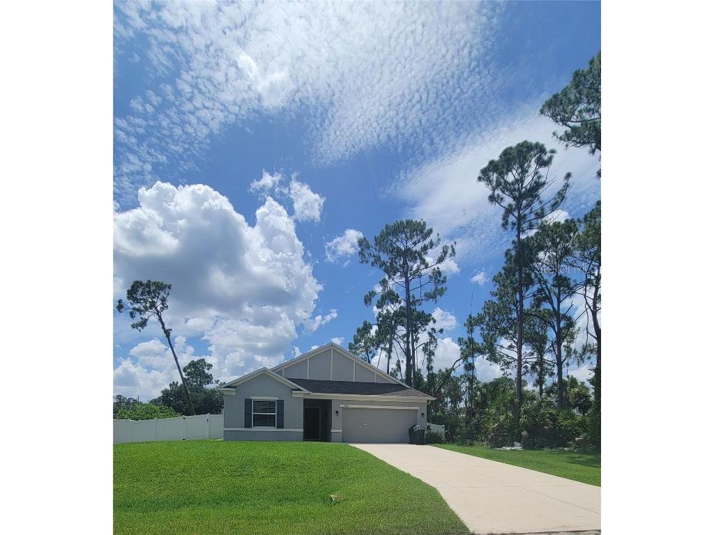 4231 Lobelia Street North Port FL 34286 A4617785 image1