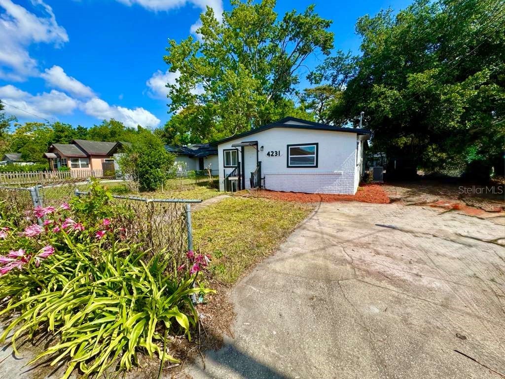 4231 Raleigh Street Orlando FL 32811 O6409713 image1