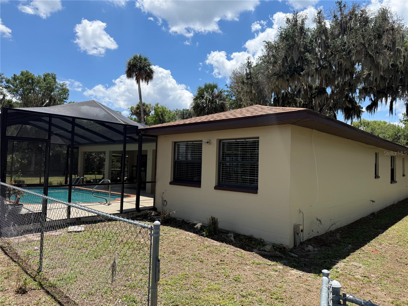 4232 County Road 400 Lake Panasoffkee FL 33538 - LAKE PANASOFFKEE G5112404 image11