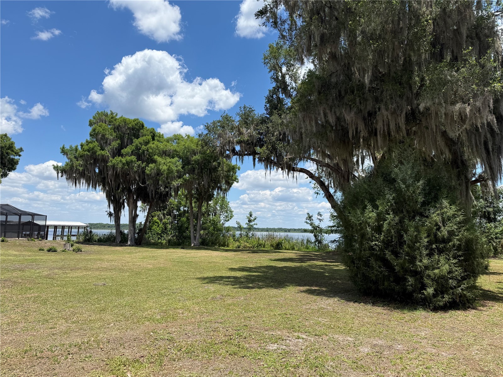 4232 County Road 400 Lake Panasoffkee FL 33538 - LAKE PANASOFFKEE G5112404 image22
