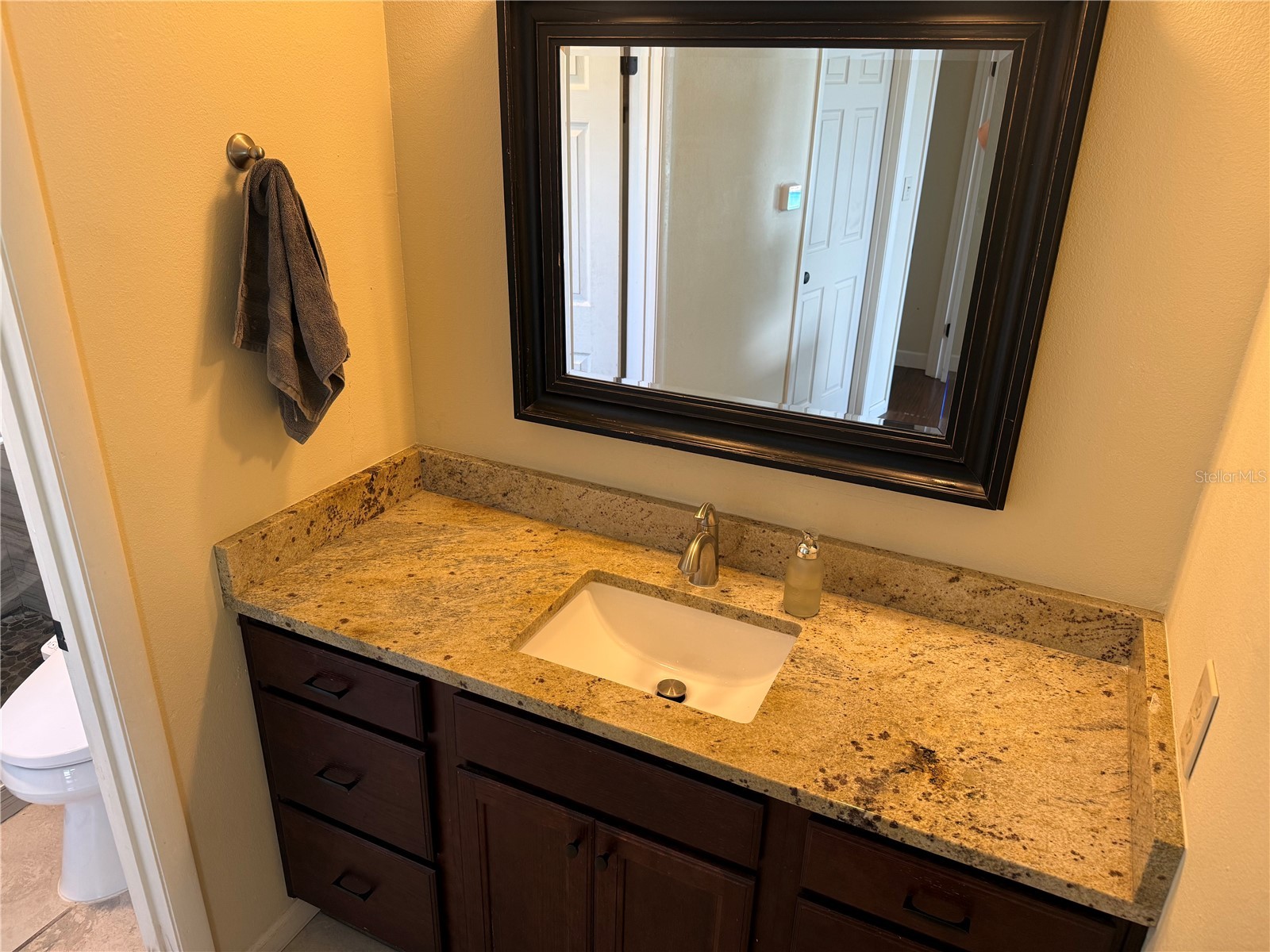 4232 County Road 400 Lake Panasoffkee FL 33538 - LAKE PANASOFFKEE G5112404 image46