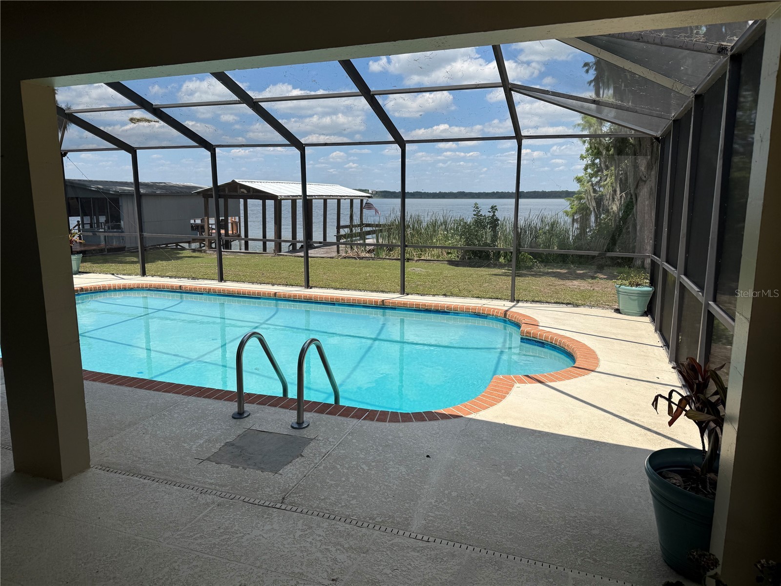 4232 County Road 400 Lake Panasoffkee FL 33538 - LAKE PANASOFFKEE G5112404 image79