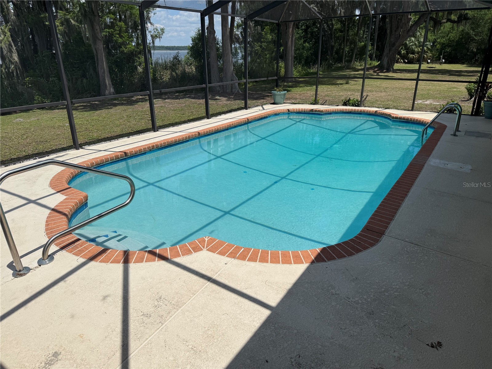 4232 County Road 400 Lake Panasoffkee FL 33538 - LAKE PANASOFFKEE G5112404 image84