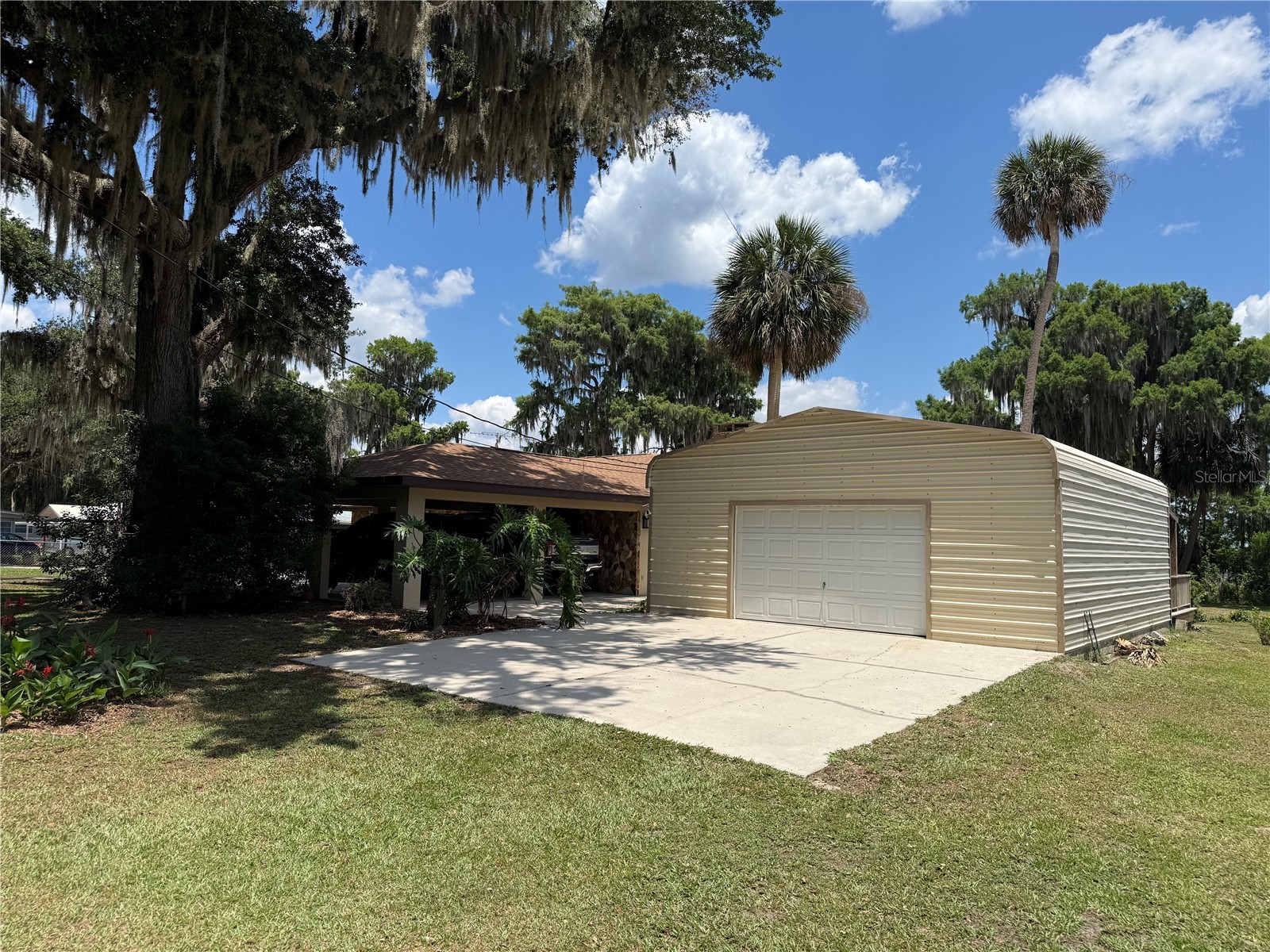 4232 County Road 400 Lake Panasoffkee FL 33538 - LAKE PANASOFFKEE G5112404 image9