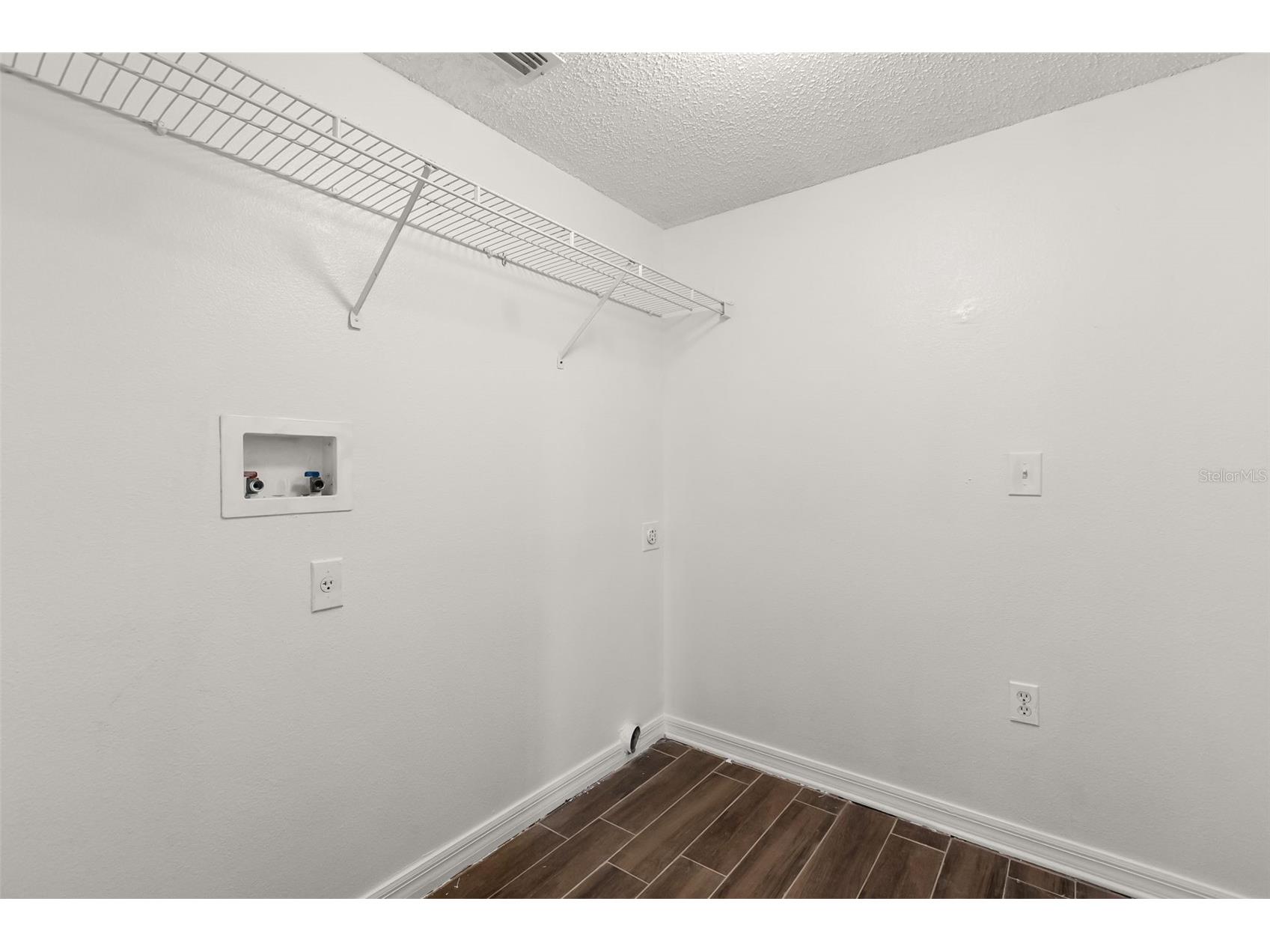 4232 Stonefield Drive Orlando FL 32826 O6410009 image31