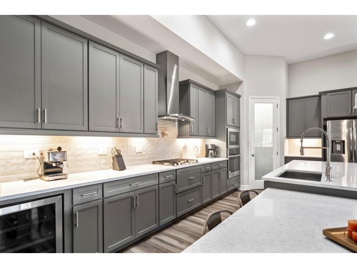 4232 Woodland Retreat Boulevard New Port Richey FL 34655 W7878860 image9