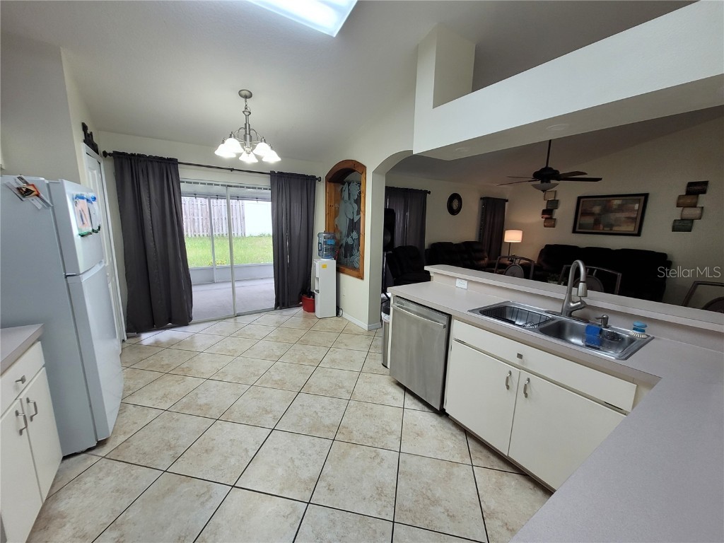 4233 Amber Ridge Lane Valrico FL 33594 TB8413524 image13