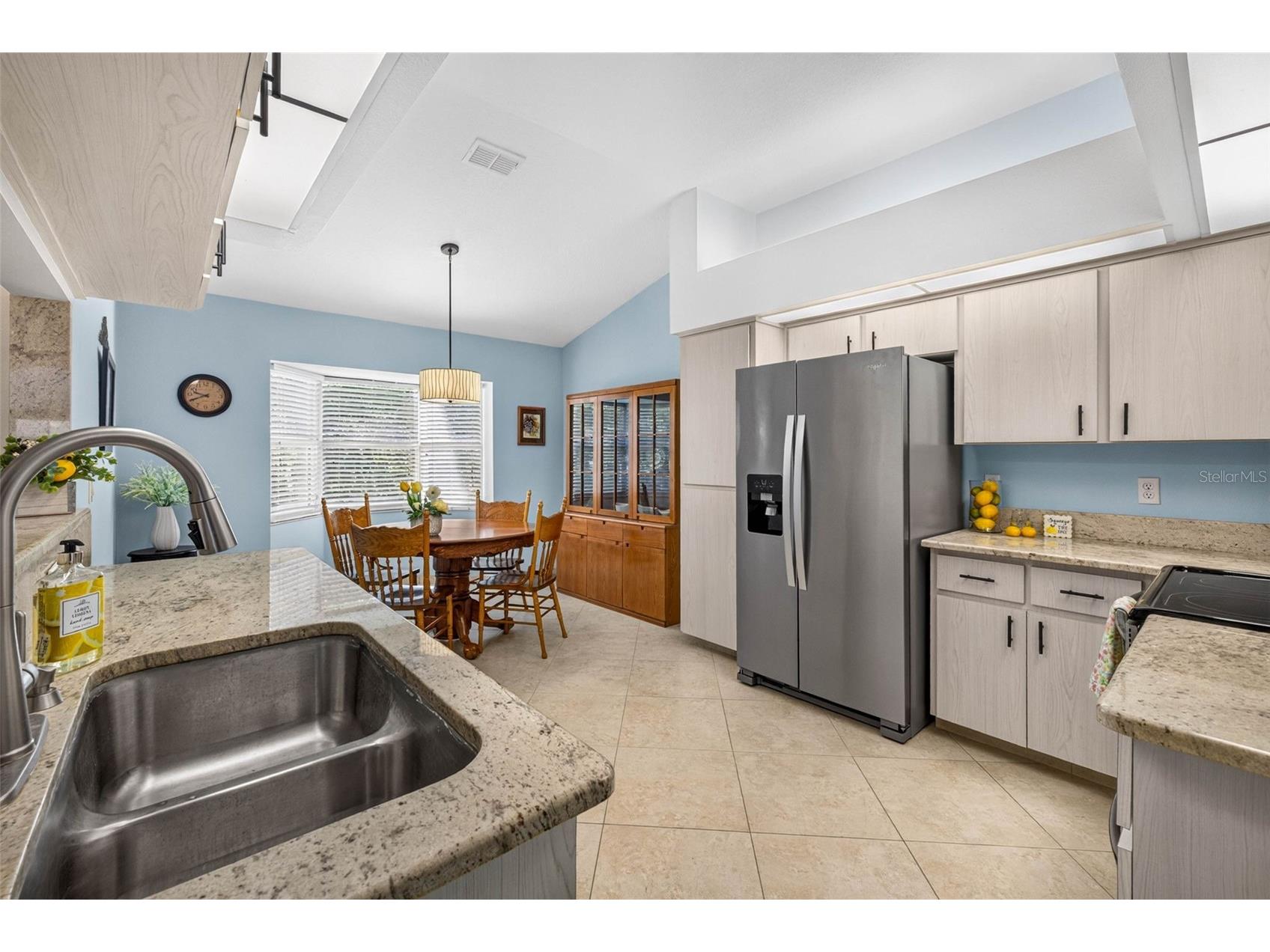 4233 Avanti Circle New Port Richey FL 34655 W7887030 image7