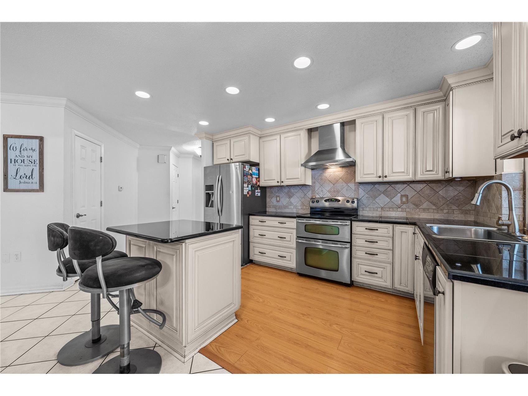 4233 Boswell Place Sarasota FL 34241 A4693963 image16