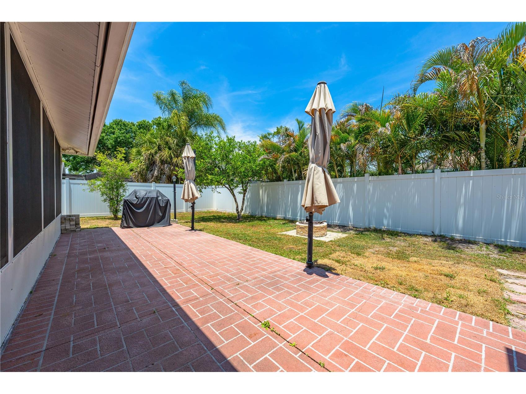 4233 Boswell Place Sarasota FL 34241 A4693963 image36