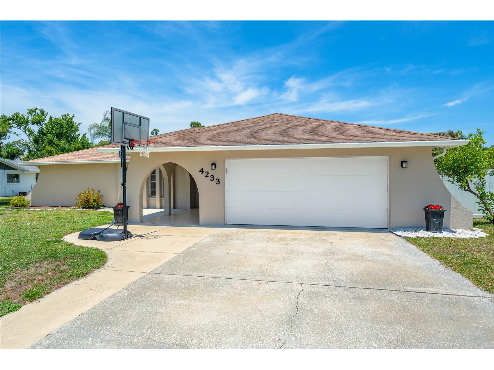 4233 Boswell Place Sarasota FL 34241 A4693963 image4
