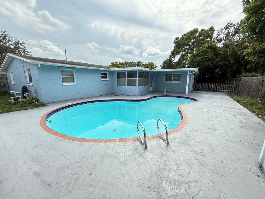 4233 Darlington Road Holiday FL 34691 TB8423235 image12