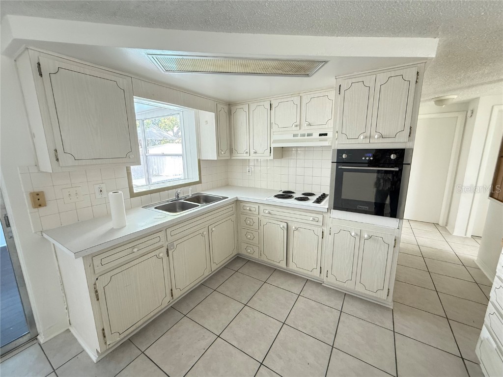 4233 Darlington Road Holiday FL 34691 TB8423235 image44