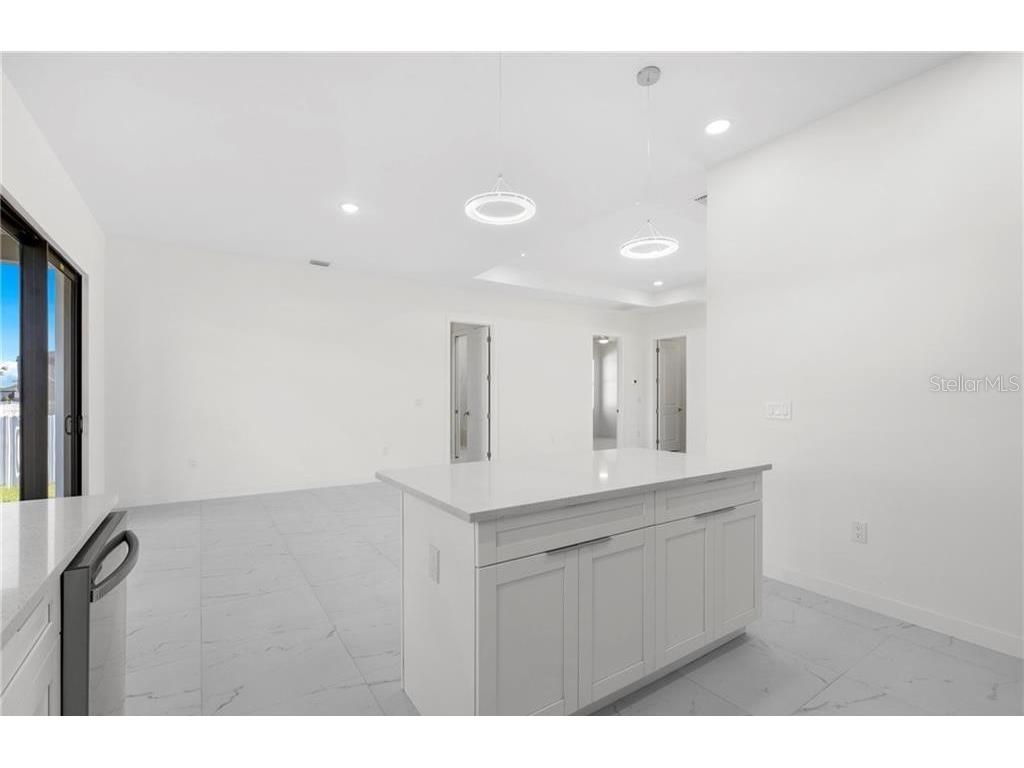 4233 Jacaranda Parkway W Cape Coral FL 33993 O6407668 image12
