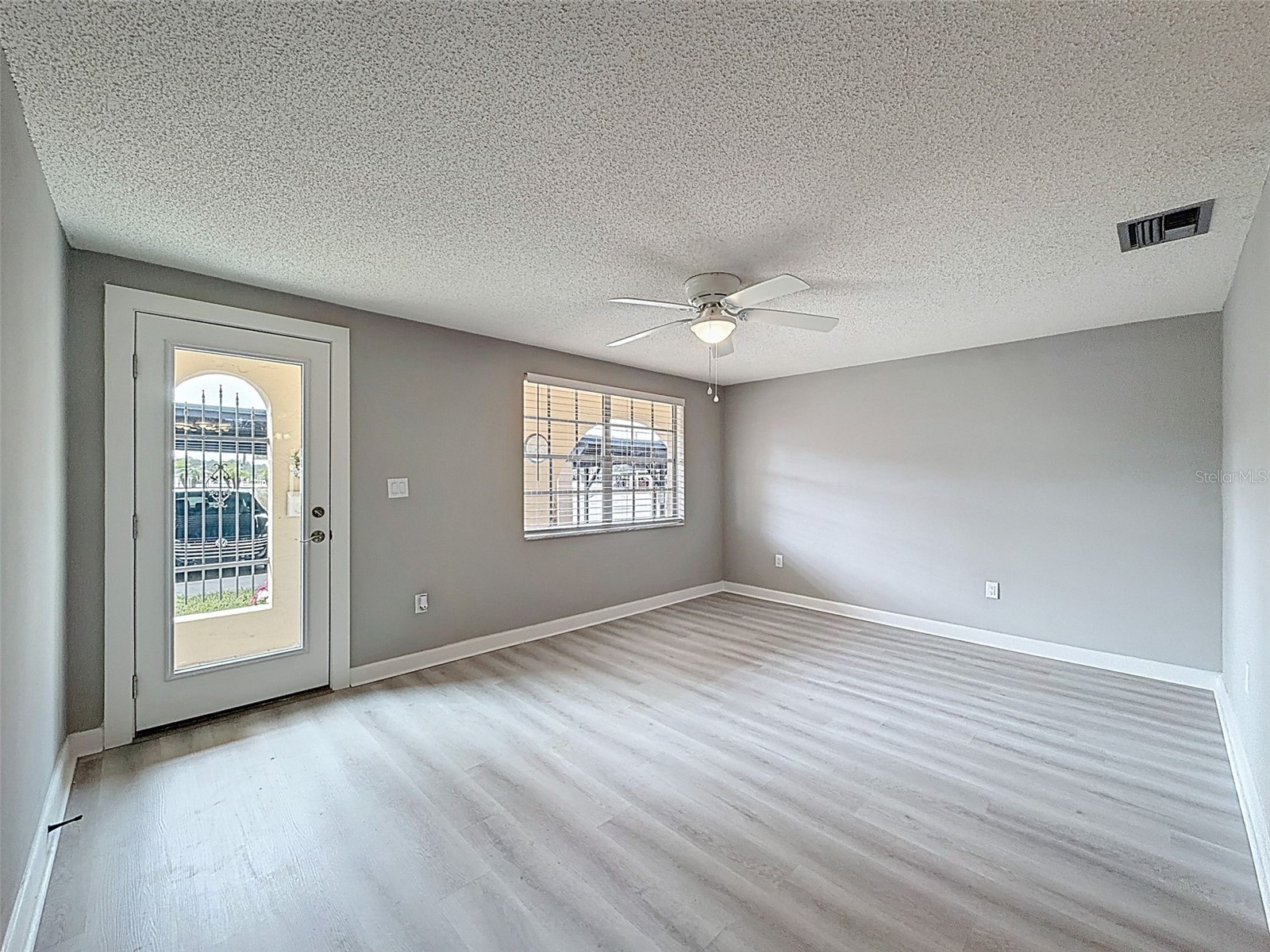 4233 Stratford Drive #D New Port Richey FL 34652 W7883008 image13
