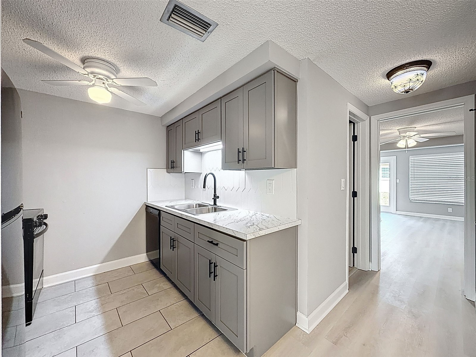 4233 Stratford Drive #D New Port Richey FL 34652 W7883008 image15