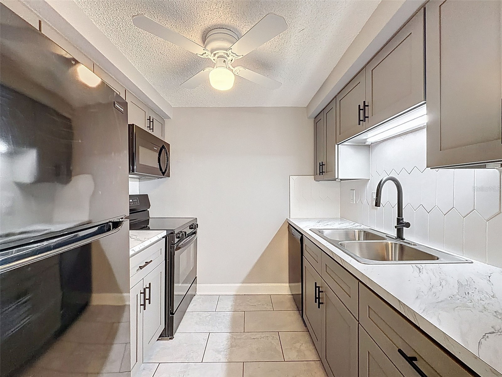 4233 Stratford Drive #D New Port Richey FL 34652 W7883008 image17