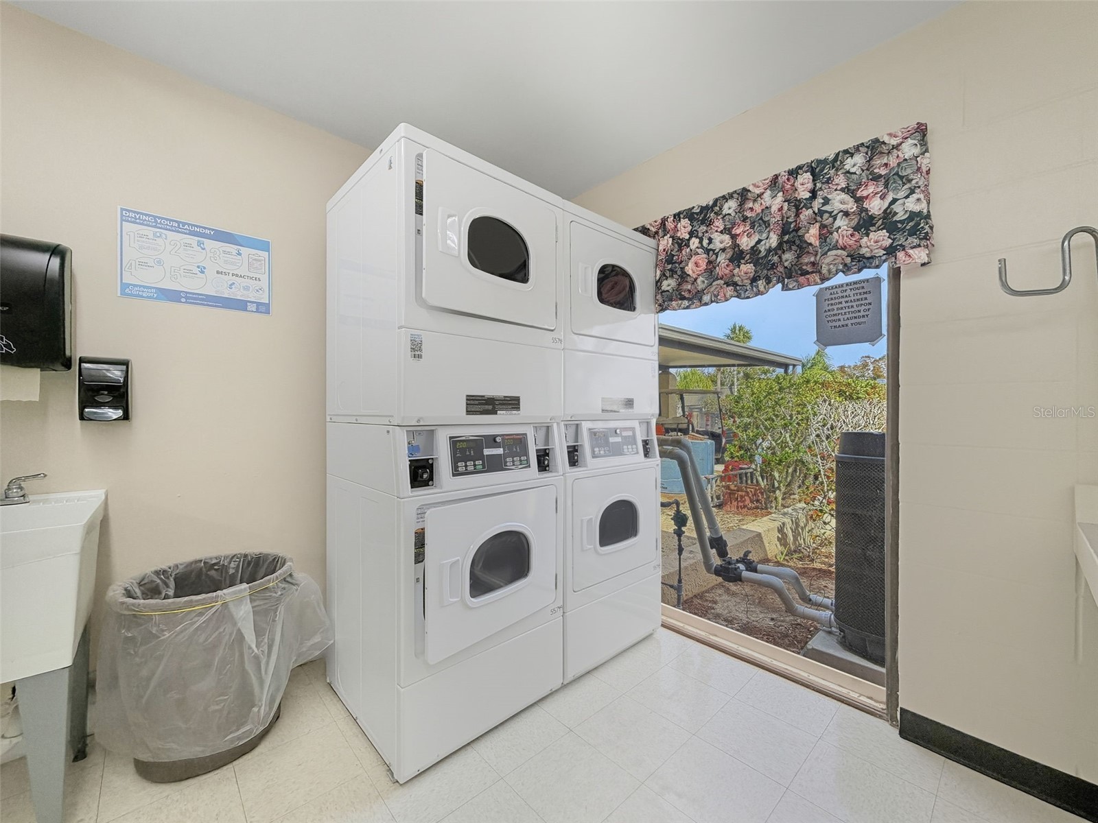4233 Stratford Drive #D New Port Richey FL 34652 W7883008 image60